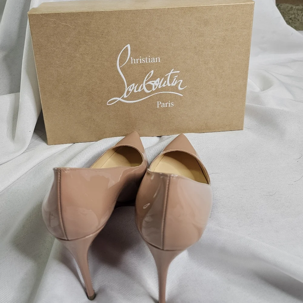 🔥🔥NEW Christian Louboutin Blush Patent Leather Pumps - Picture 3 of 4